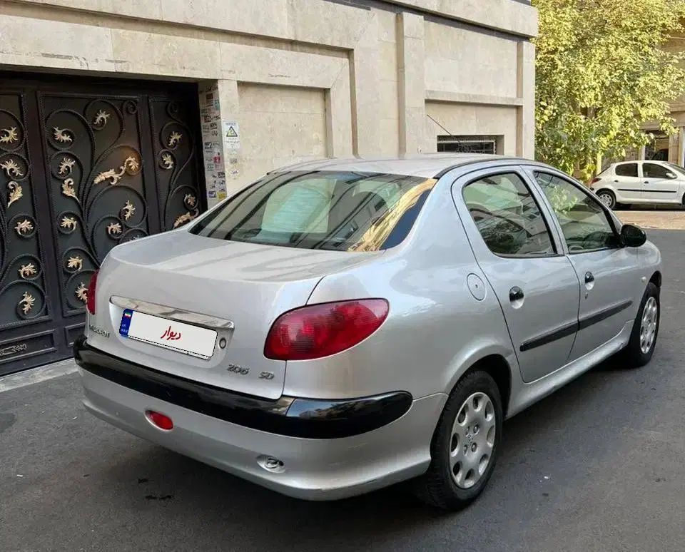 پژو ۲۰۶ صندوق دار v20 - 1388
