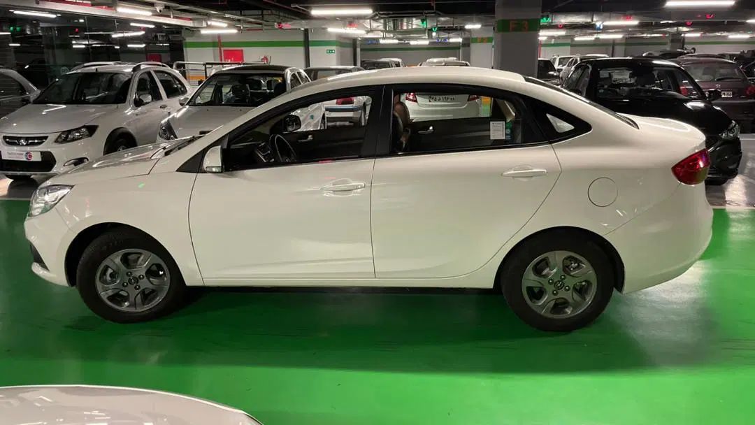 جک J4 اتوماتیک ساده - 1401