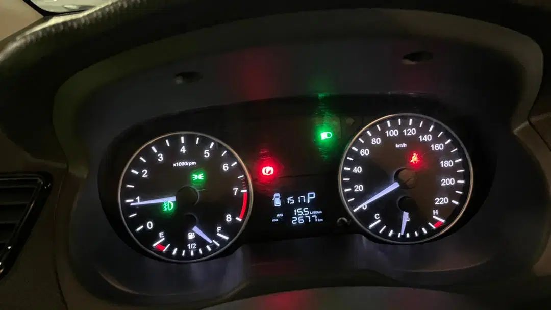 جک J4 اتوماتیک ساده - 1401