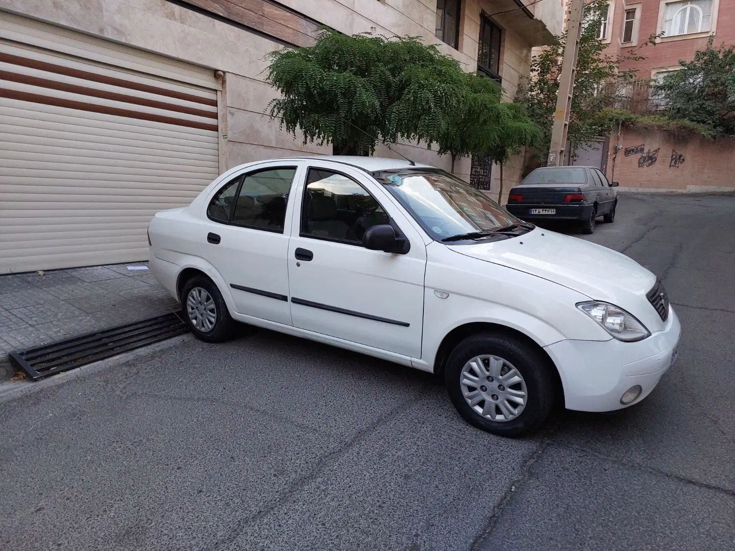 تیبا صندوق دار SX - 1399