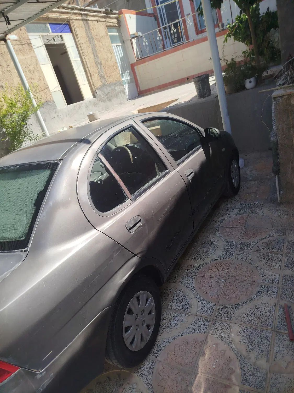 تیبا صندوق دار LX - 1390