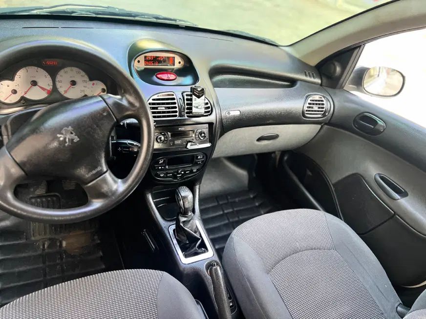 پژو ۲۰۶ صندوق دار v8 - 1399