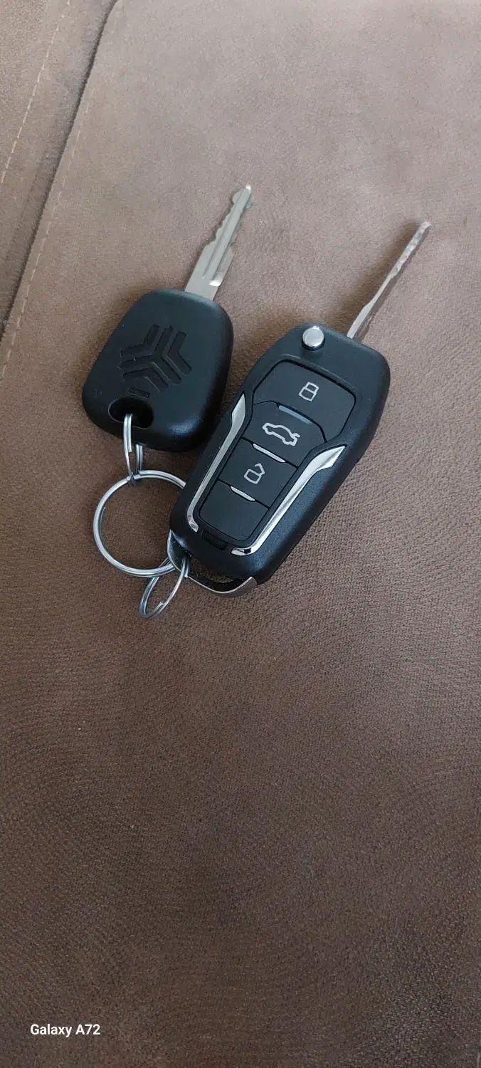 کوییک R دنده‌ای - 1404