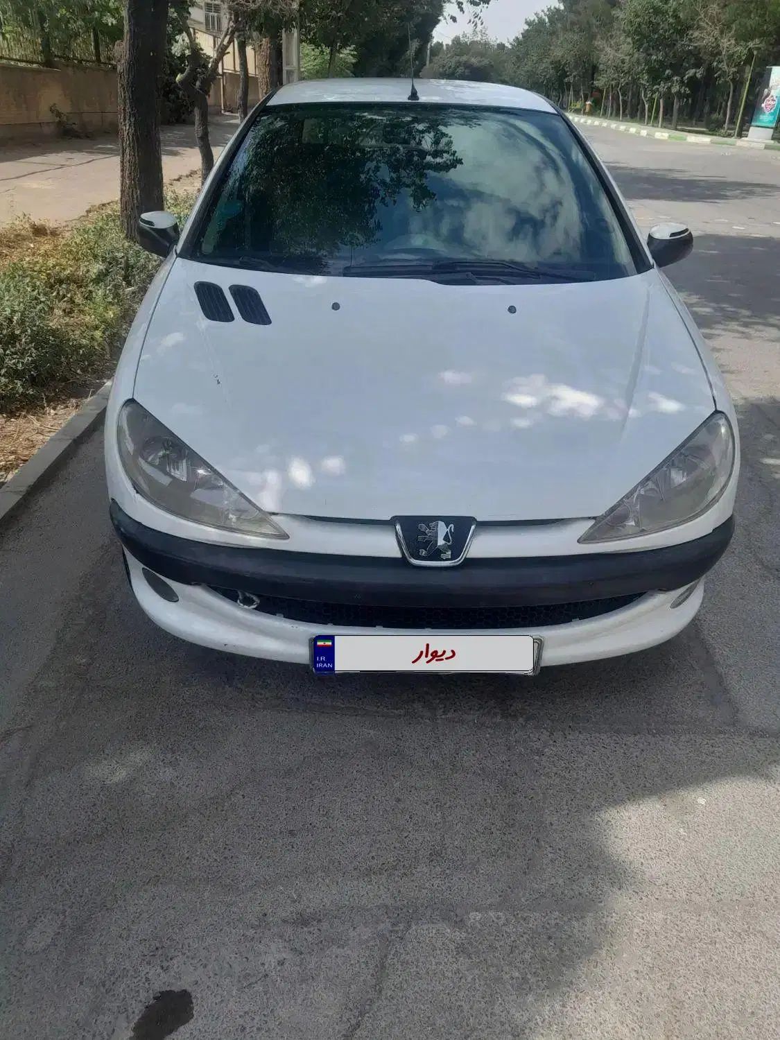 پژو ۲۰۶ صندوق دار v8 - 1390