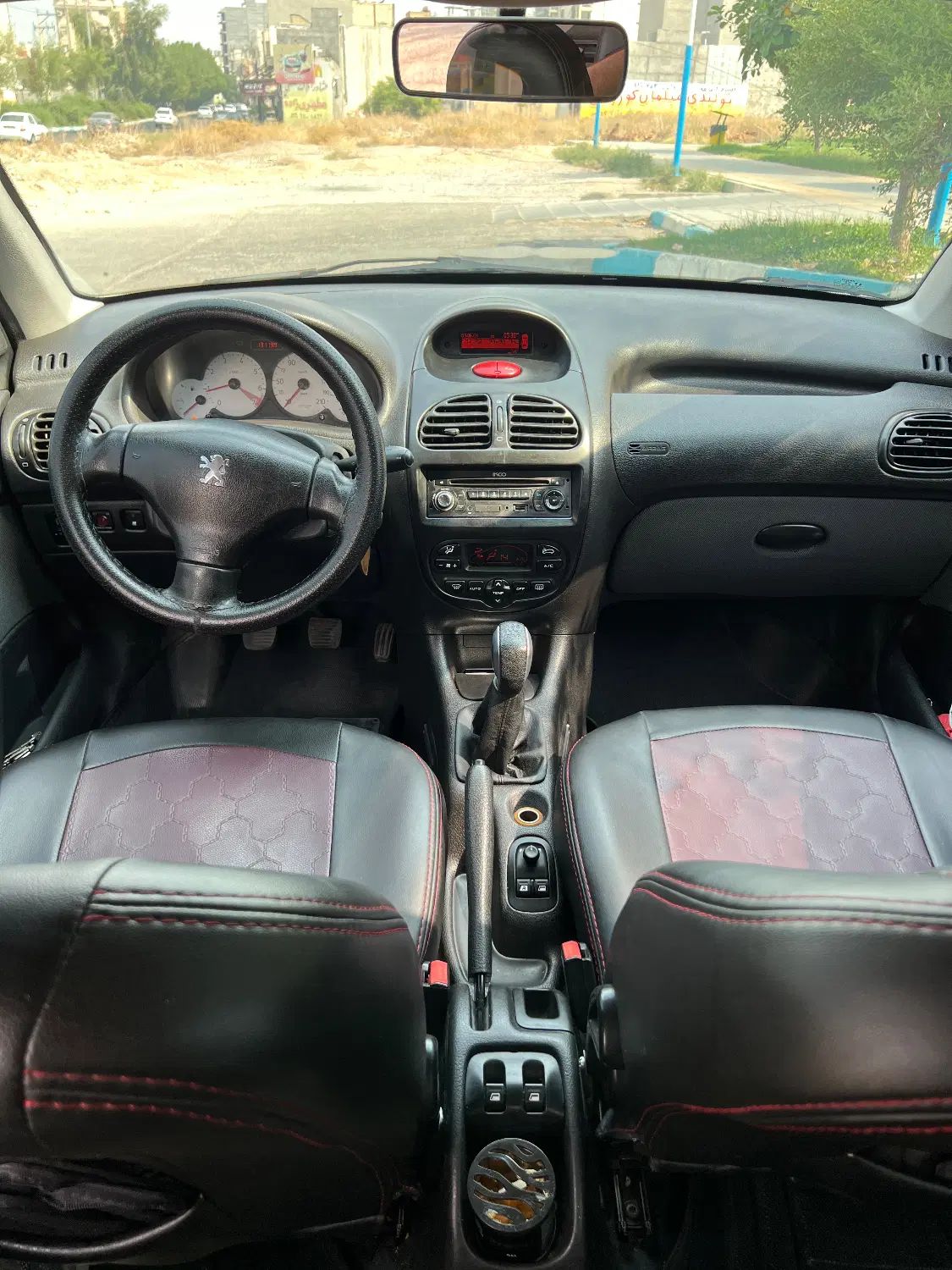 پژو ۲۰۶ صندوق دار v8 - 1393