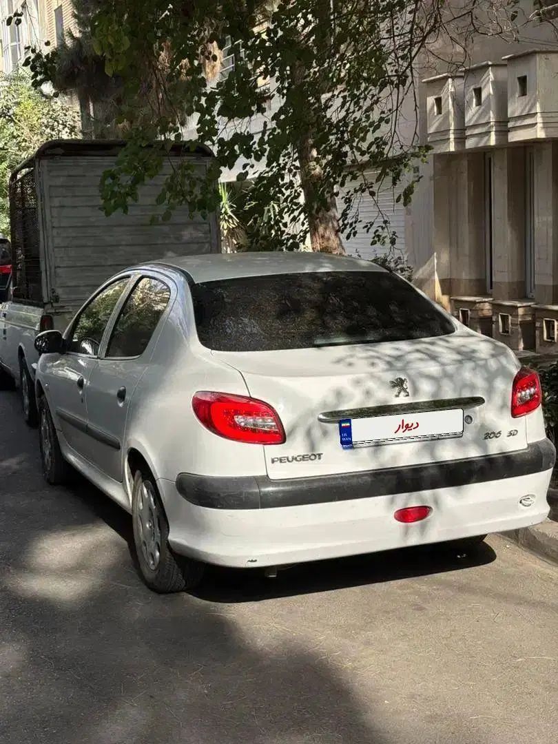 خودرو پژو، ۲۰۶ صندوق دار آگهی ann_19861063