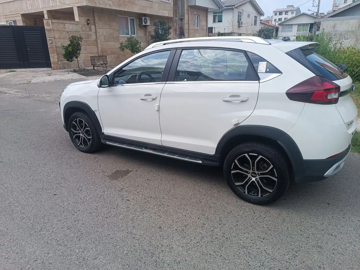 ام وی ام X22 پرو دنده‌ای - 1402