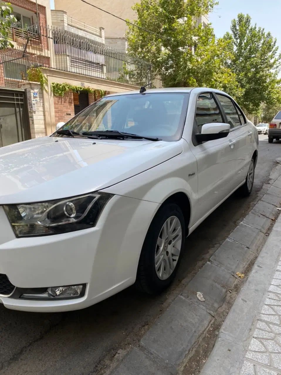 خودرو دنا، معمولی آگهی ann_19861281