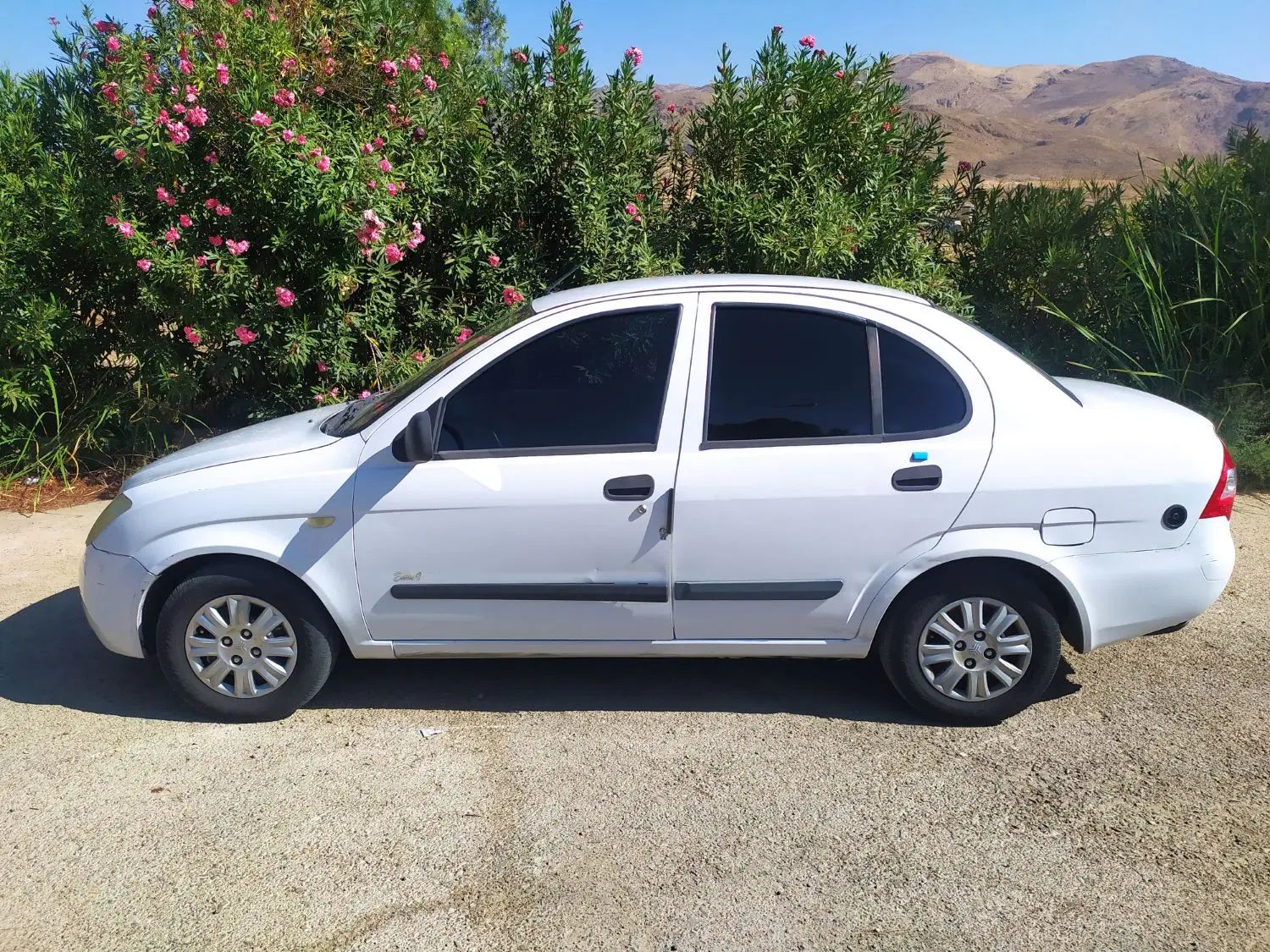 تیبا صندوق دار SX - 1393