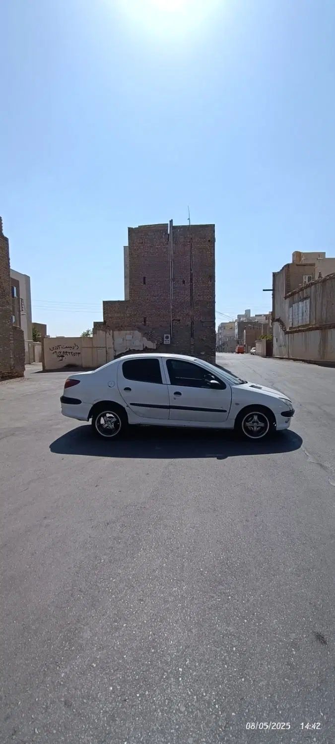پژو ۲۰۶ صندوق دار v20 - 1389