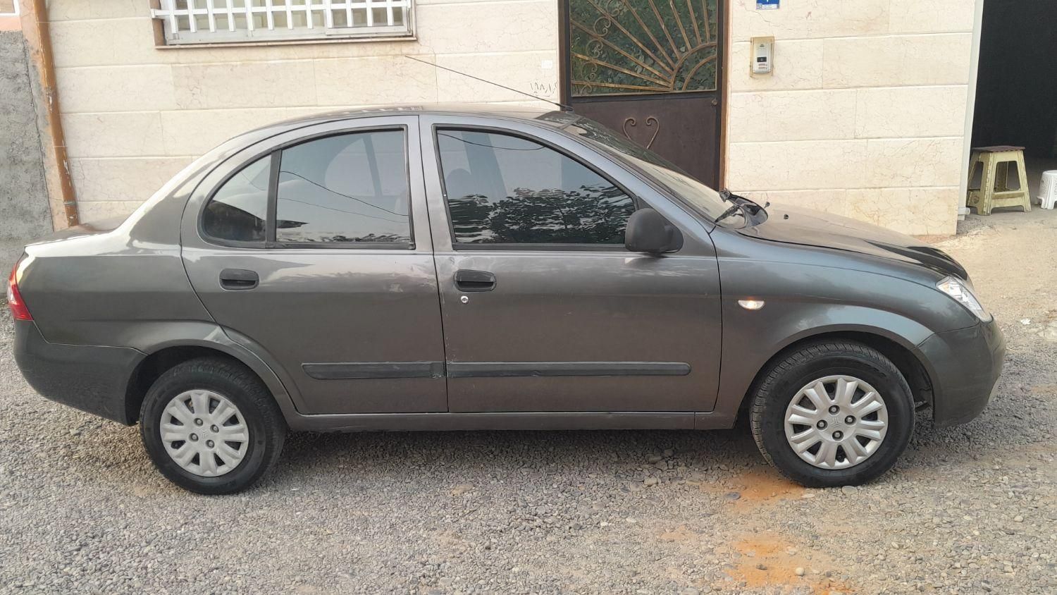 تیبا صندوق دار EX - 1390
