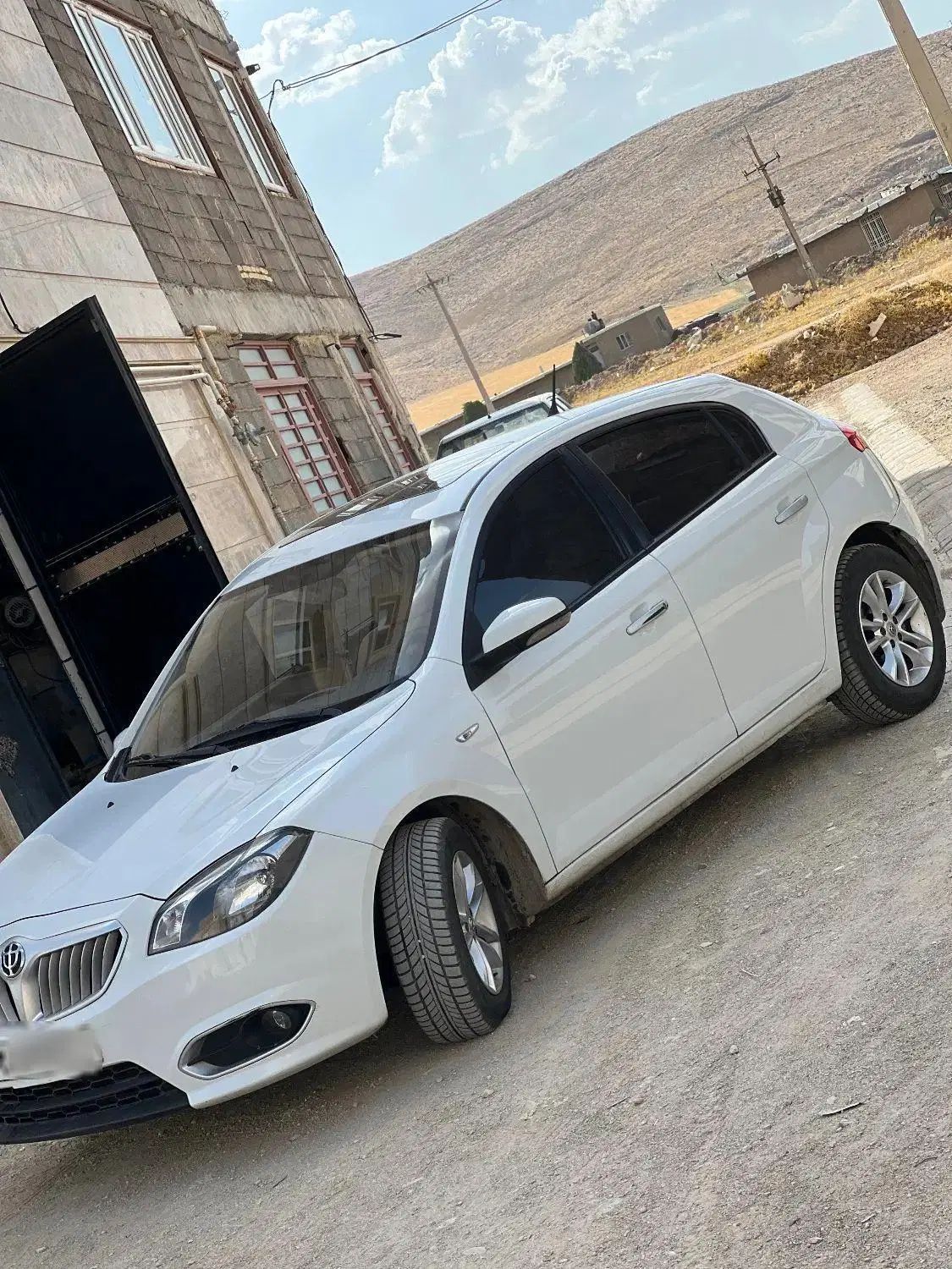 برلیانس H320 دنده‌ای 1500 - 1396