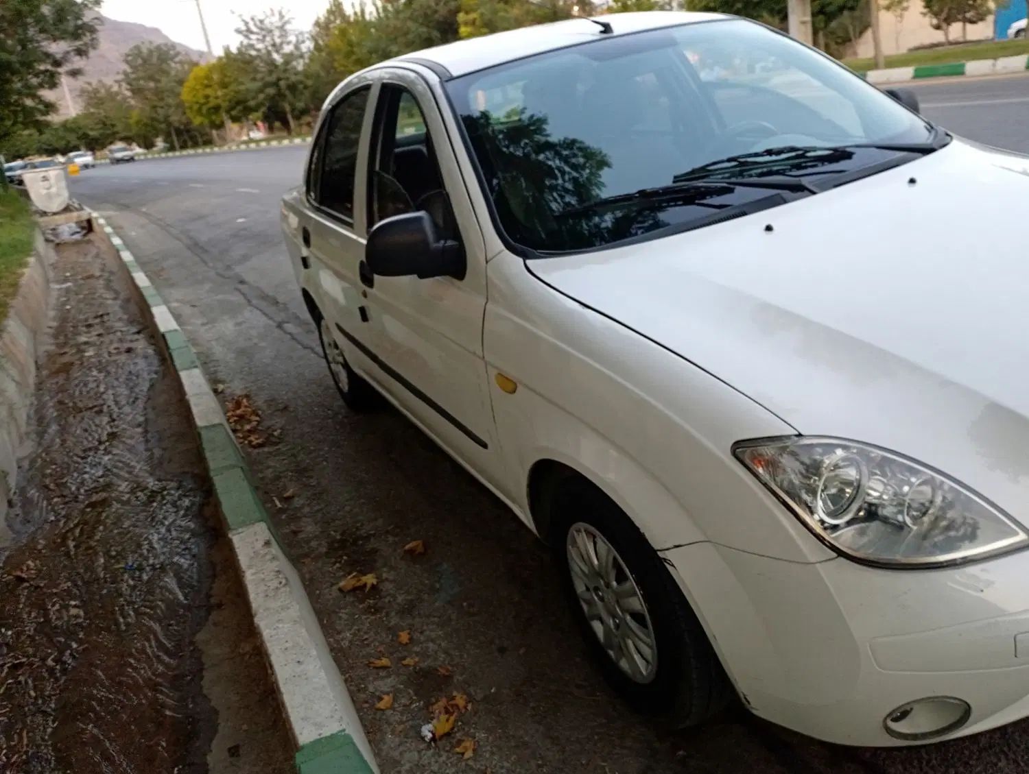 تیبا صندوق دار SX - 1395
