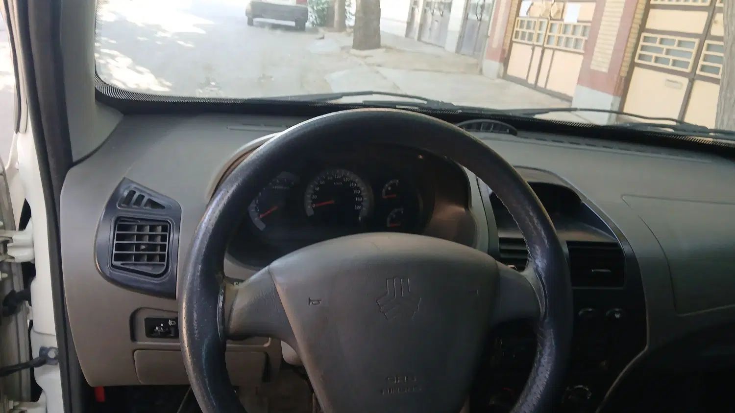 تیبا صندوق دار SX - 1399
