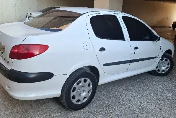 پژو ۲۰۶ صندوق دار v8 - 1391