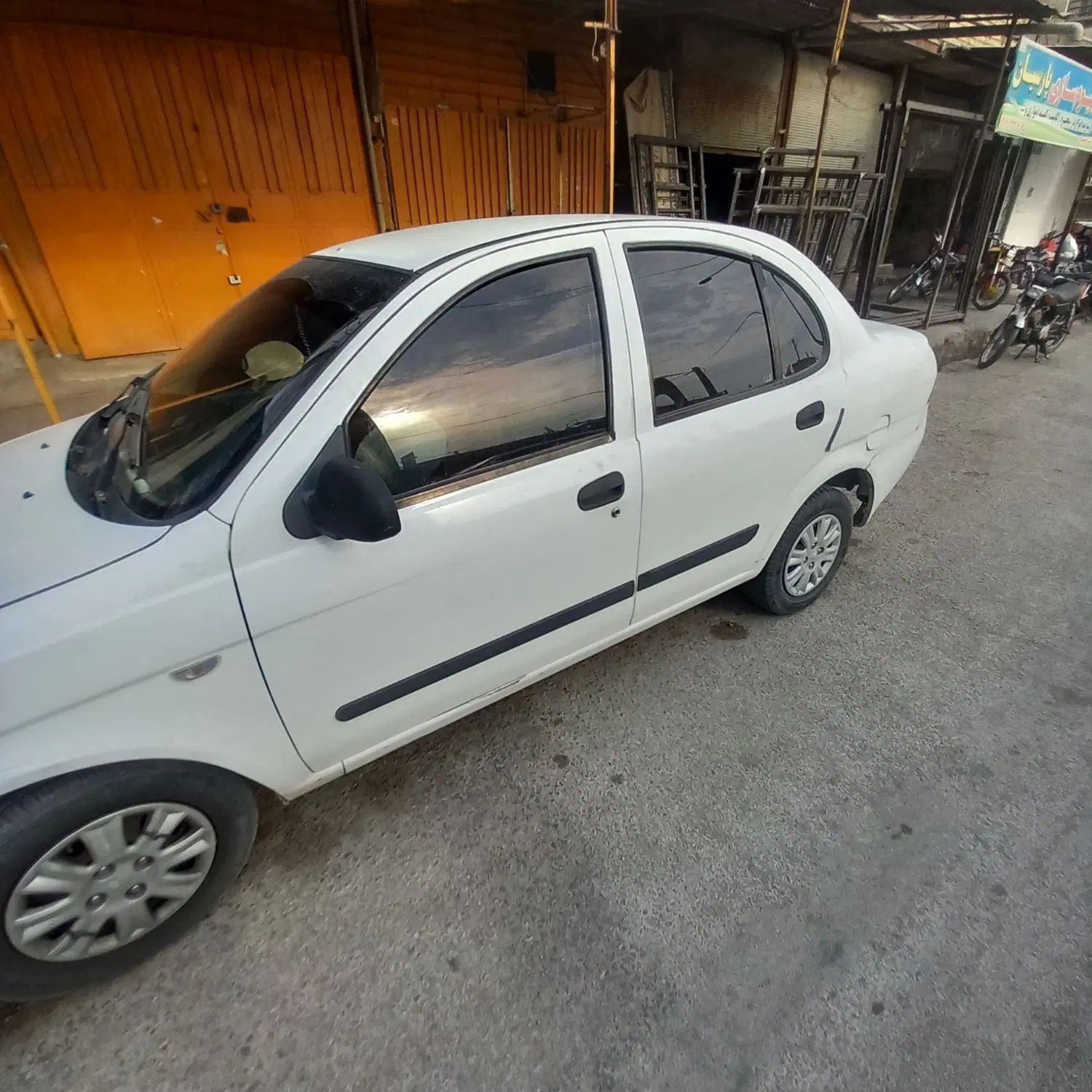 تیبا صندوق دار SL - 1392