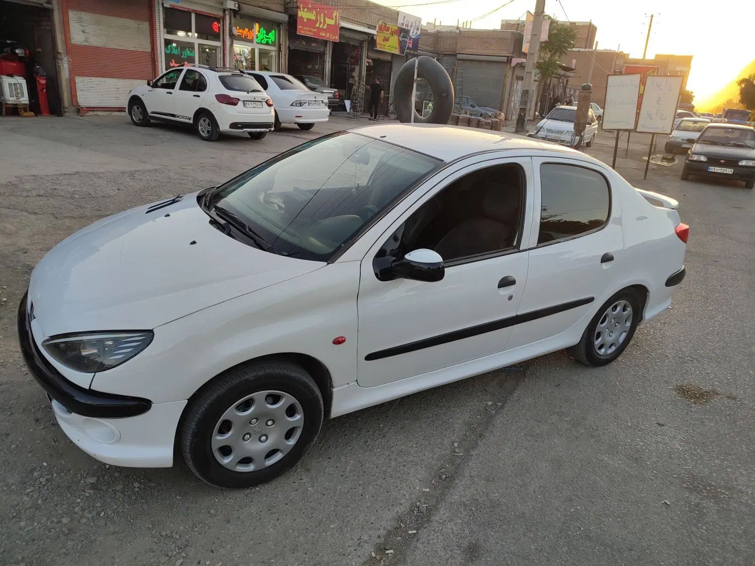 پژو ۲۰۶ صندوق دار v20 - 1386