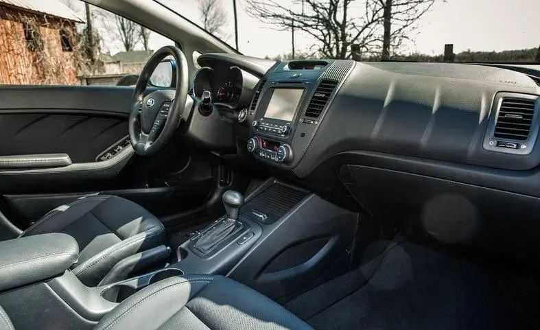 کیا سراتو 2.0 لیتر اتوماتیک GT لاین - 2015