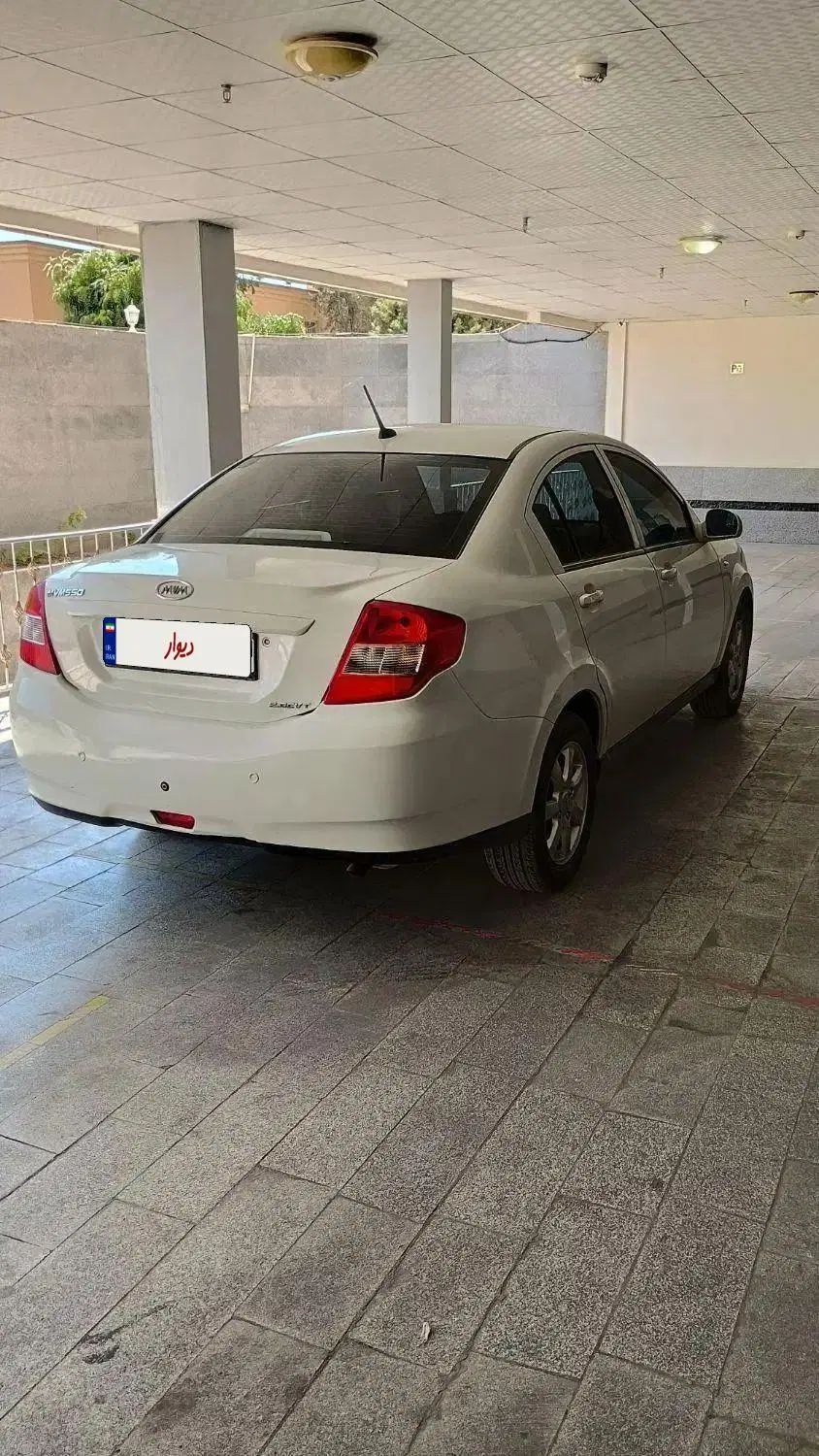 ام وی ام 550 اتوماتیک - 1395