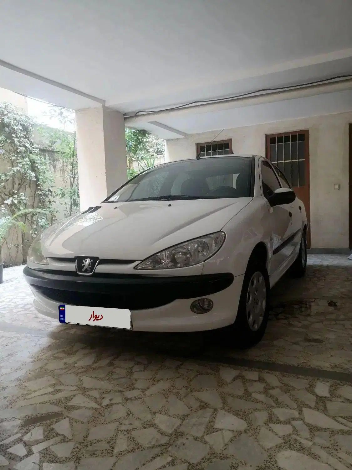 پژو ۲۰۶ صندوق دار v8 - 1390