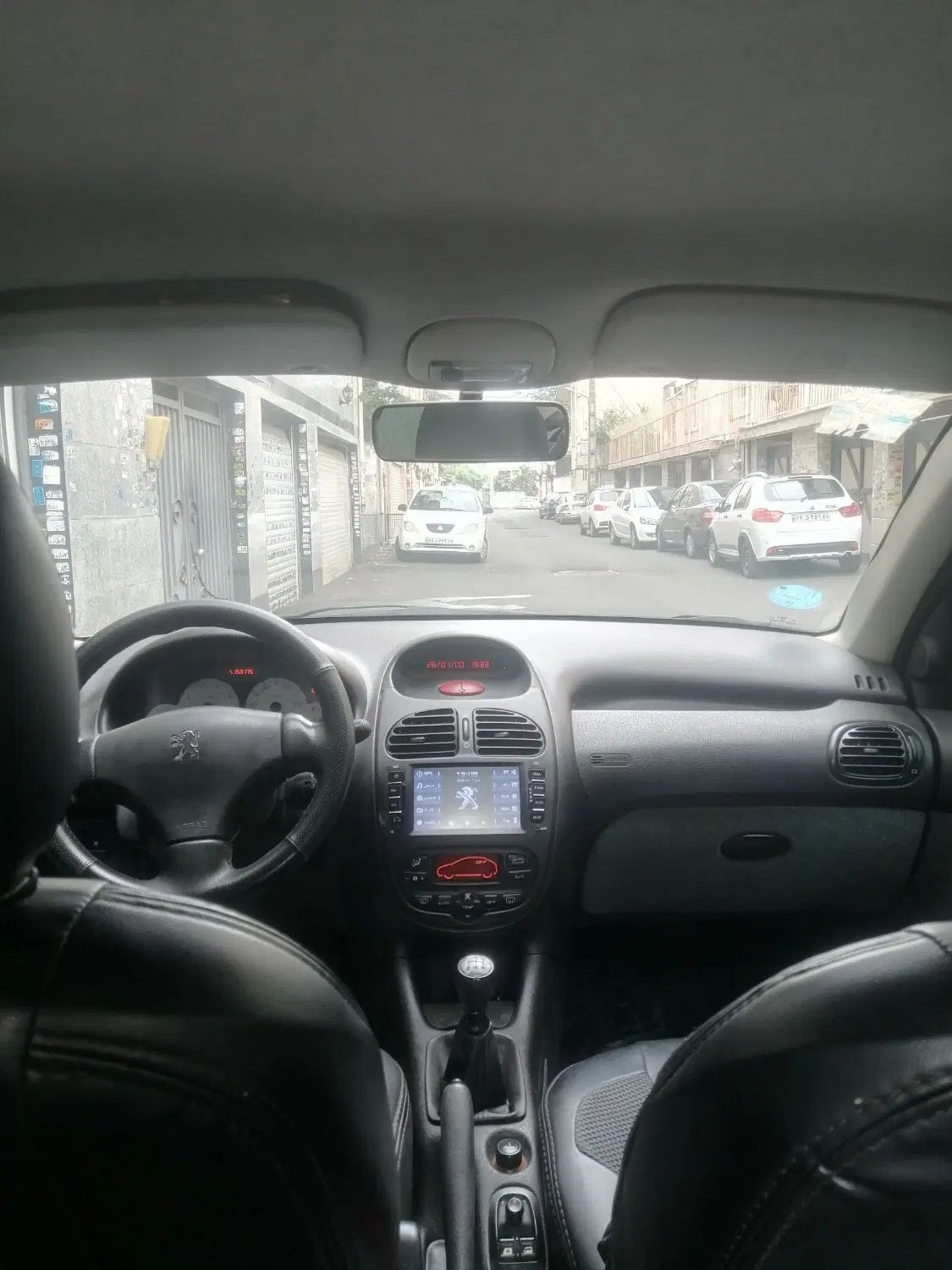 پژو ۲۰۶ صندوق دار v8 - 1390