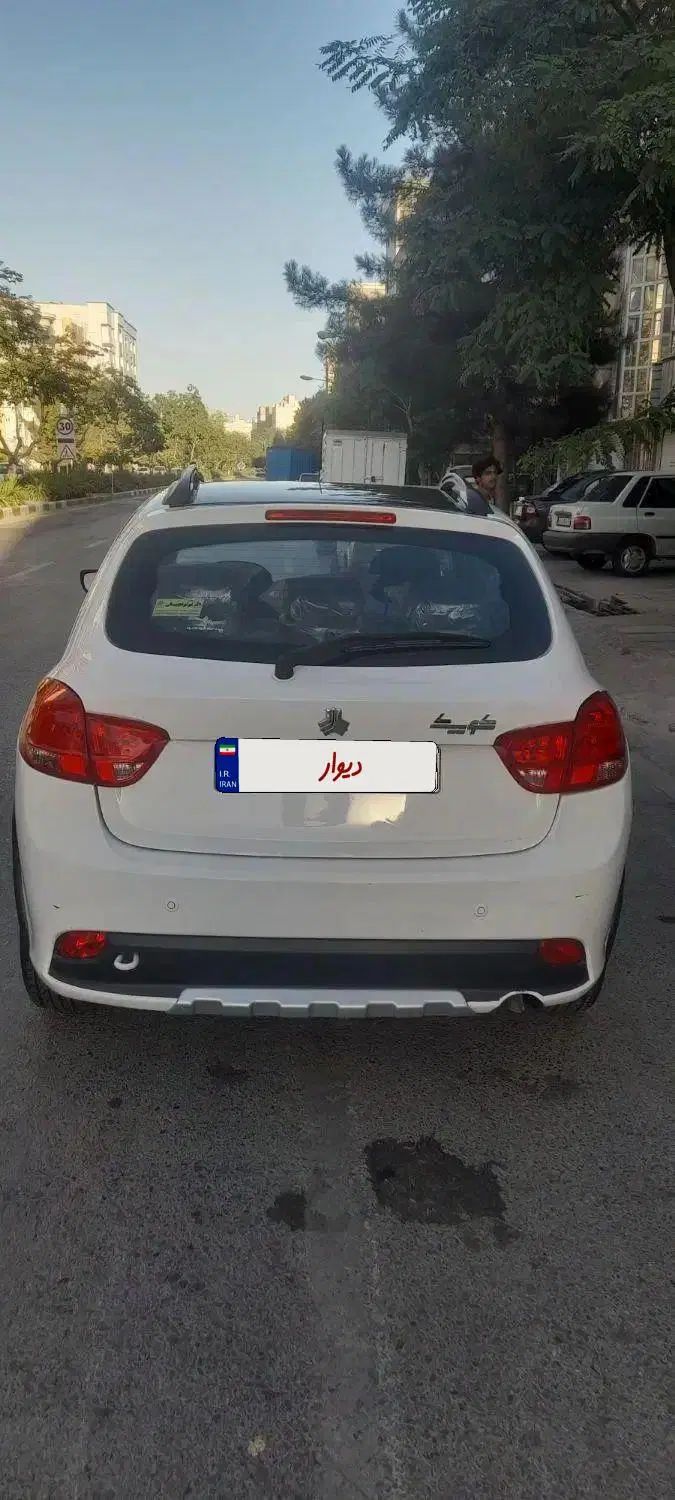 کوییک R دنده‌ای - 1402