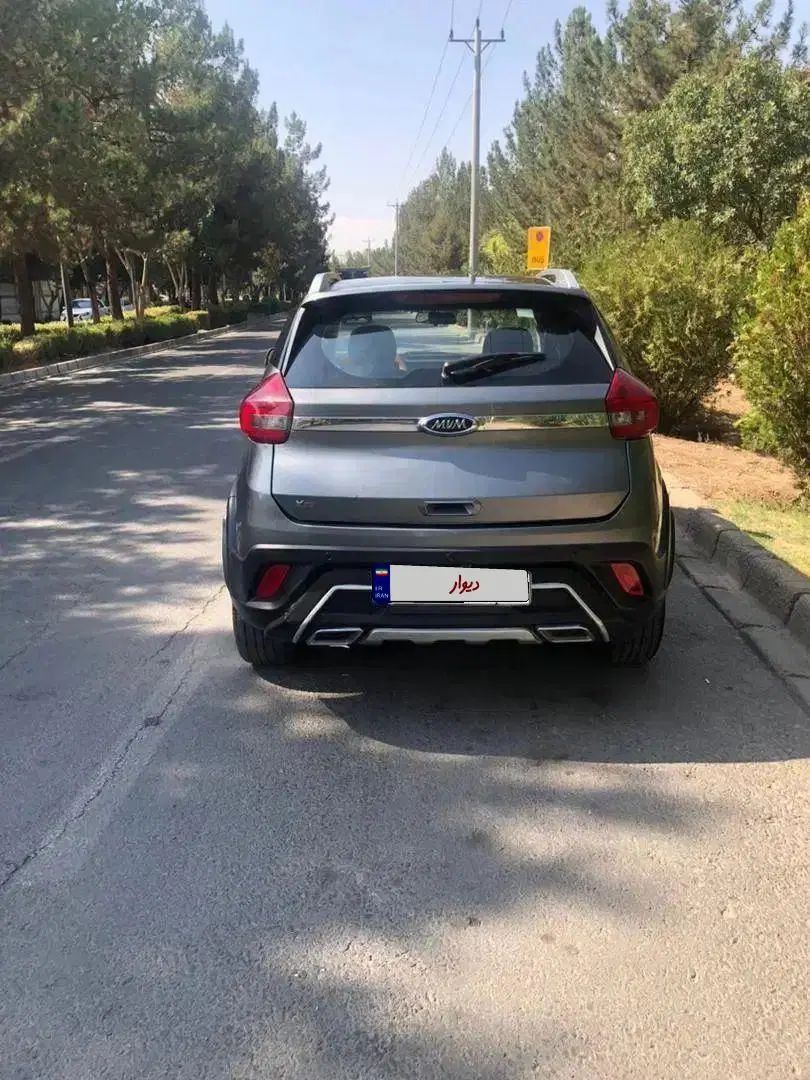 ام وی ام X22 دنده‌ای لاکچری - 1399