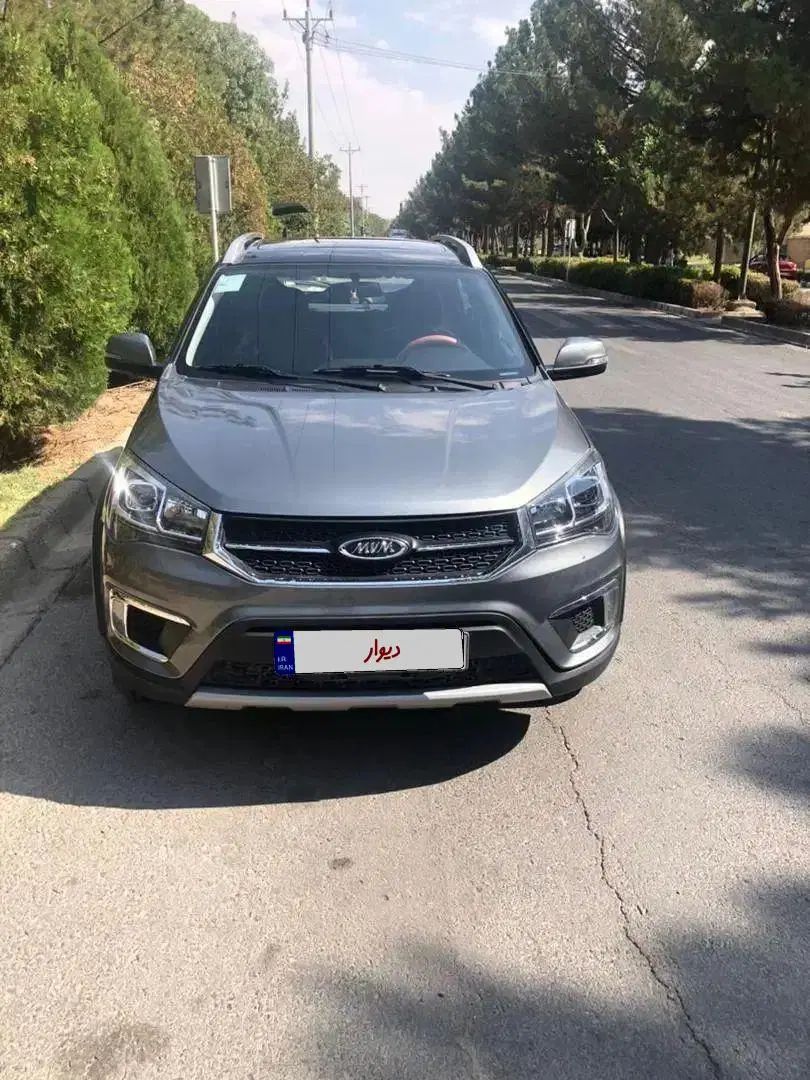 ام وی ام X22 دنده‌ای لاکچری - 1399