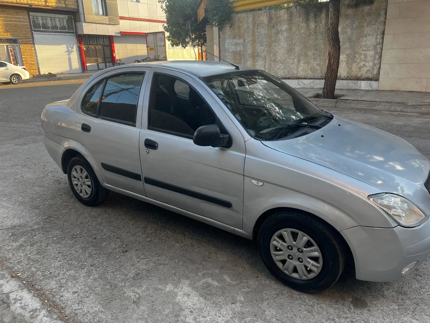 تیبا صندوق دار SX - 1390