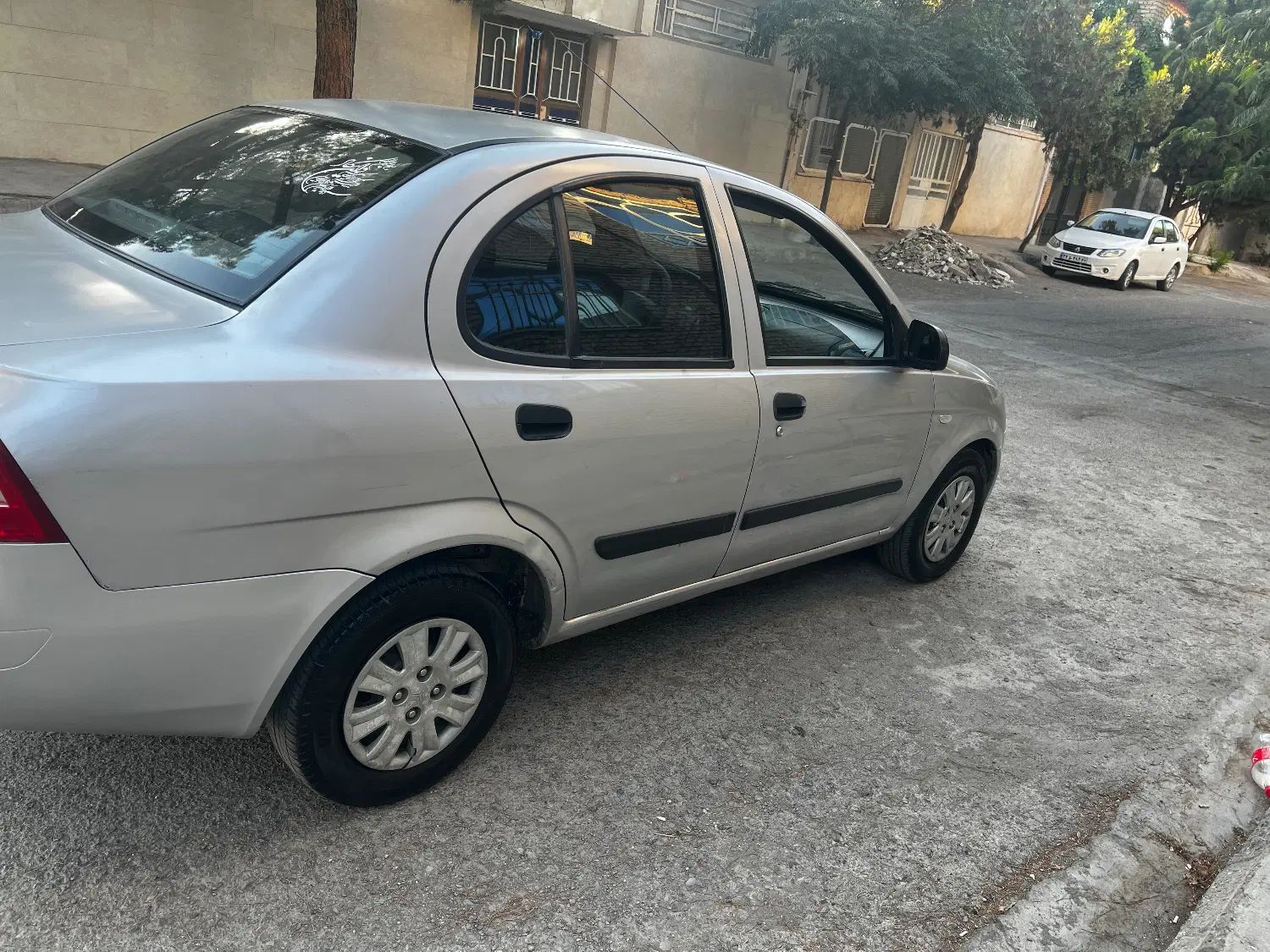 تیبا صندوق دار SX - 1390