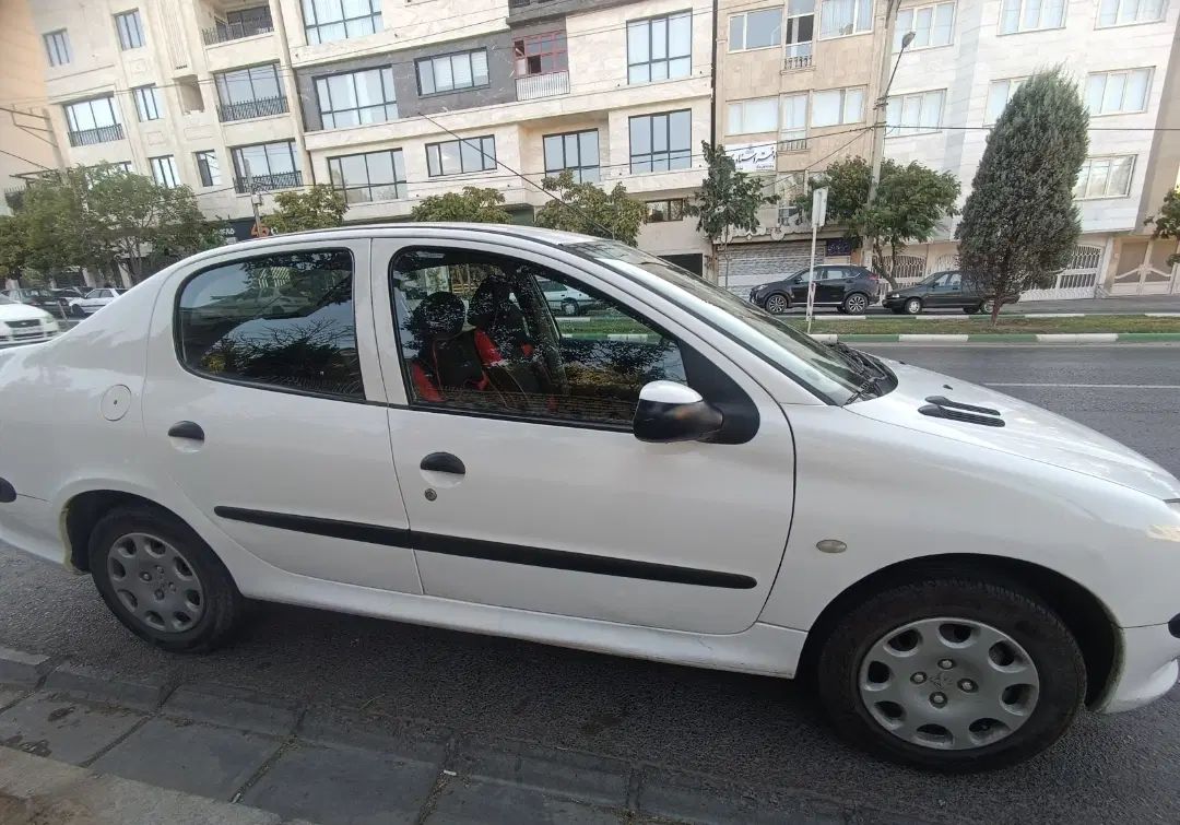 پژو ۲۰۶ صندوق دار v8 - 1394