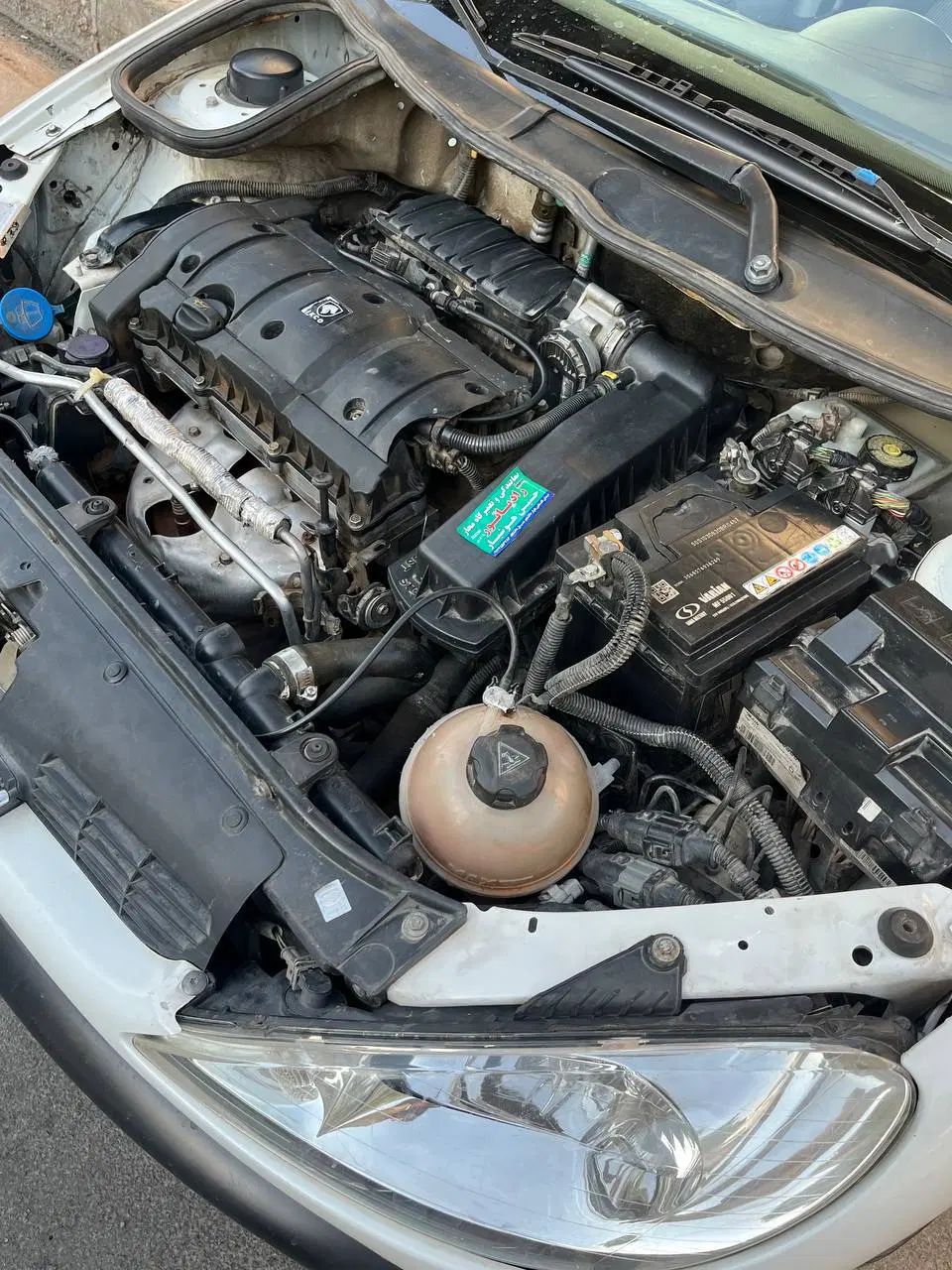 پژو ۲۰۶ صندوق دار v8 - 1396