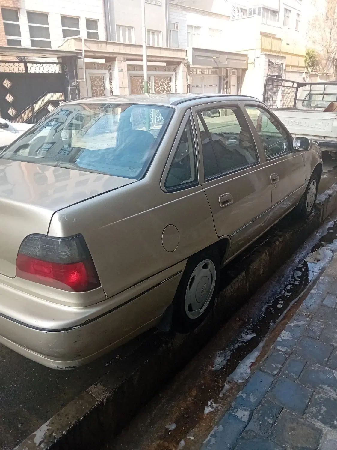 دوو سیلو سدان - 1380