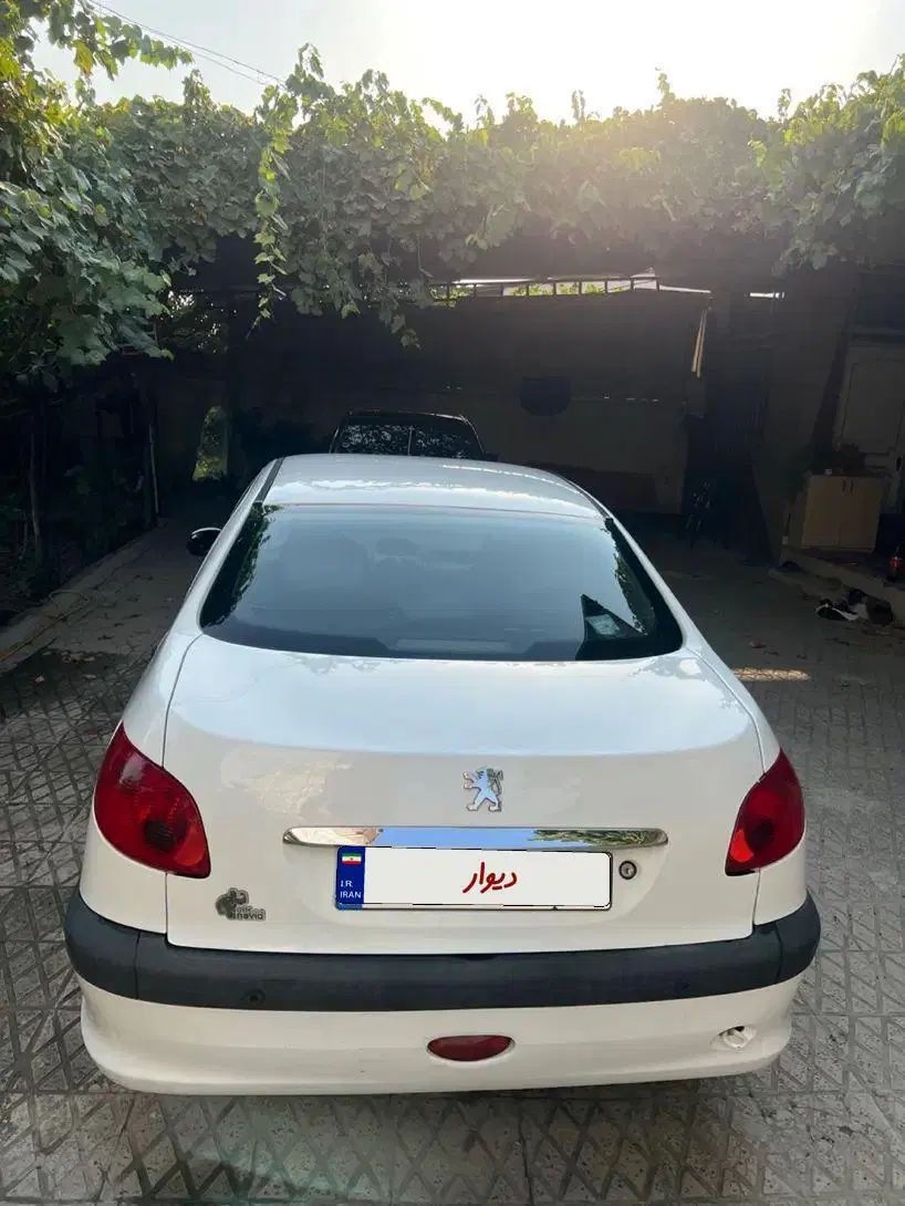 پژو ۲۰۶ صندوق دار v8 - 1396