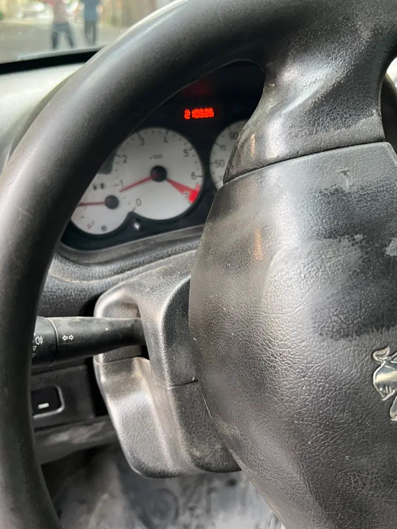 پژو ۲۰۶ صندوق دار v8 - 1390