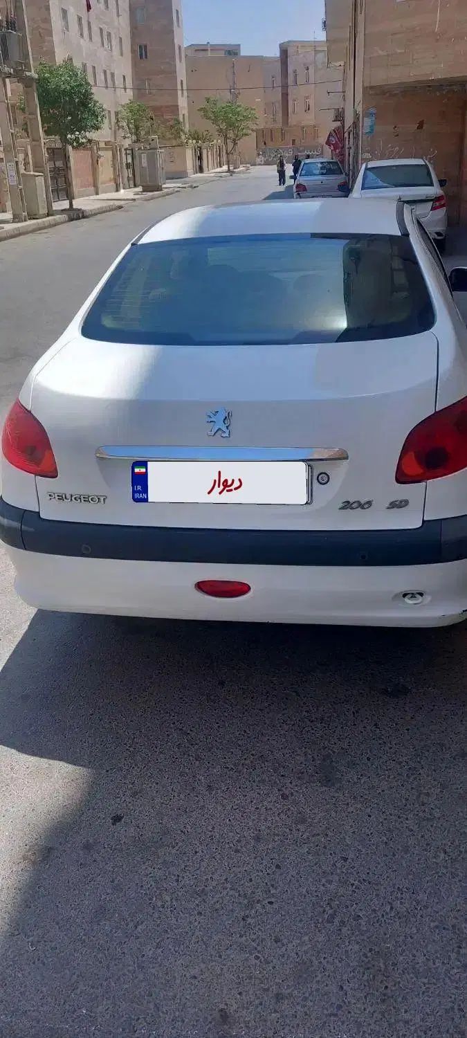 پژو ۲۰۶ صندوق دار v8 - 1396