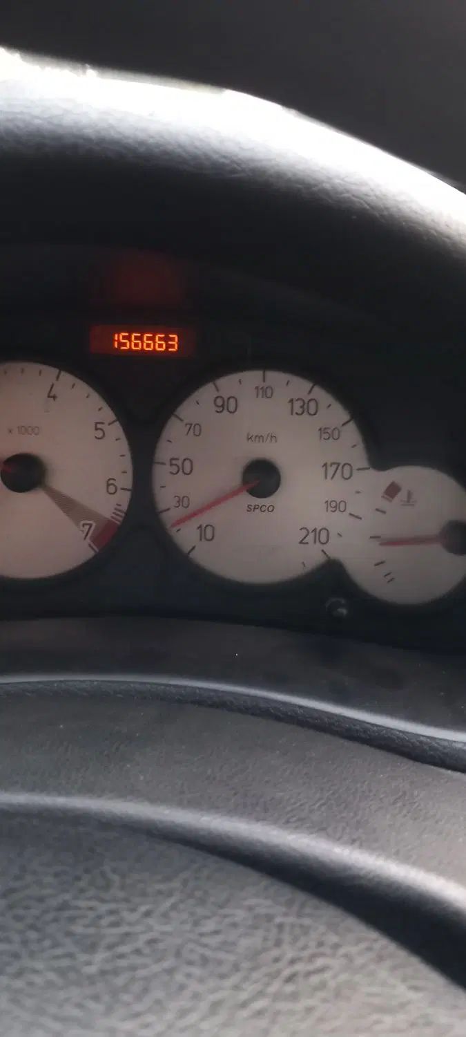 پژو ۲۰۶ صندوق دار v8 - 1396