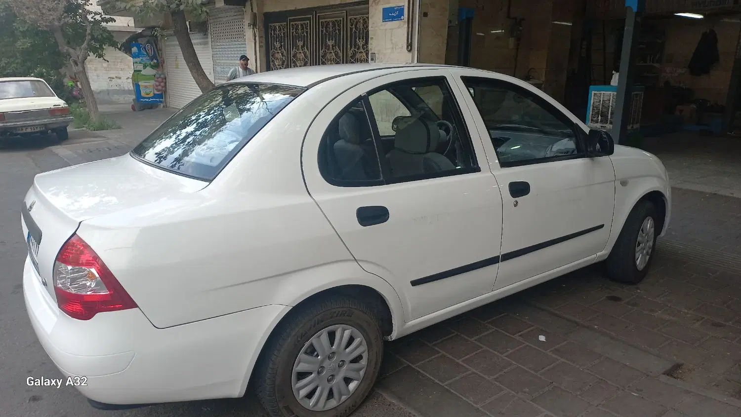 تیبا صندوق دار SX - 1396