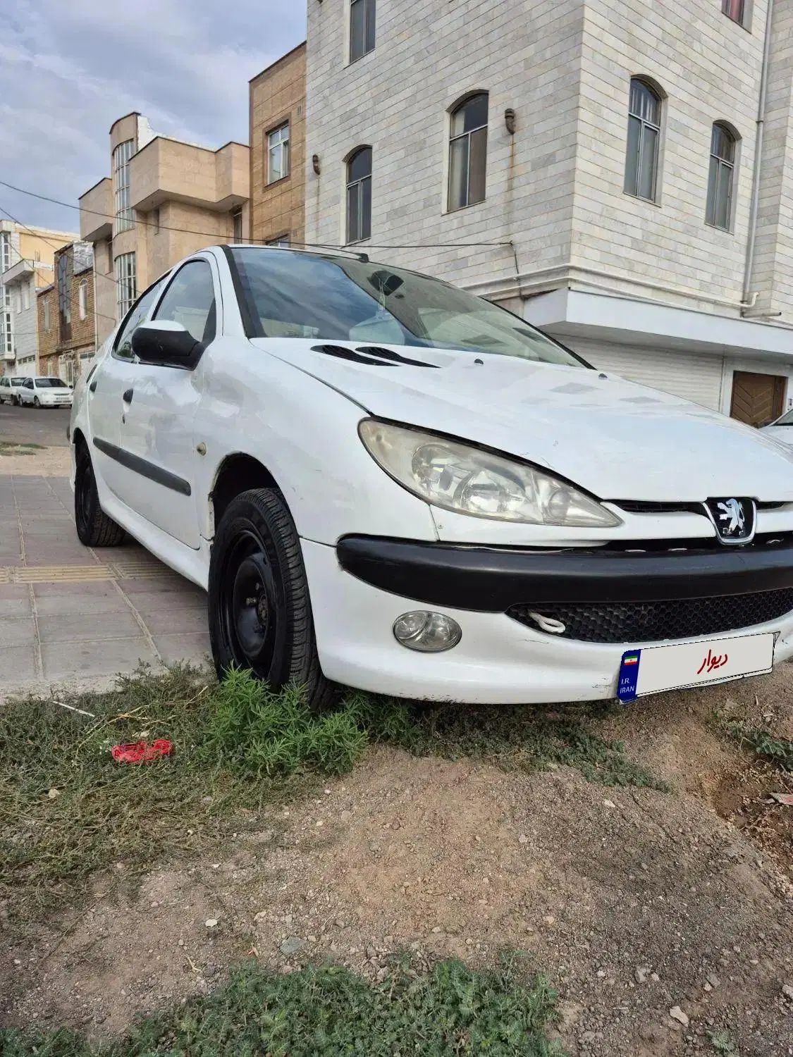 پژو ۲۰۶ صندوق دار v8 - 1396