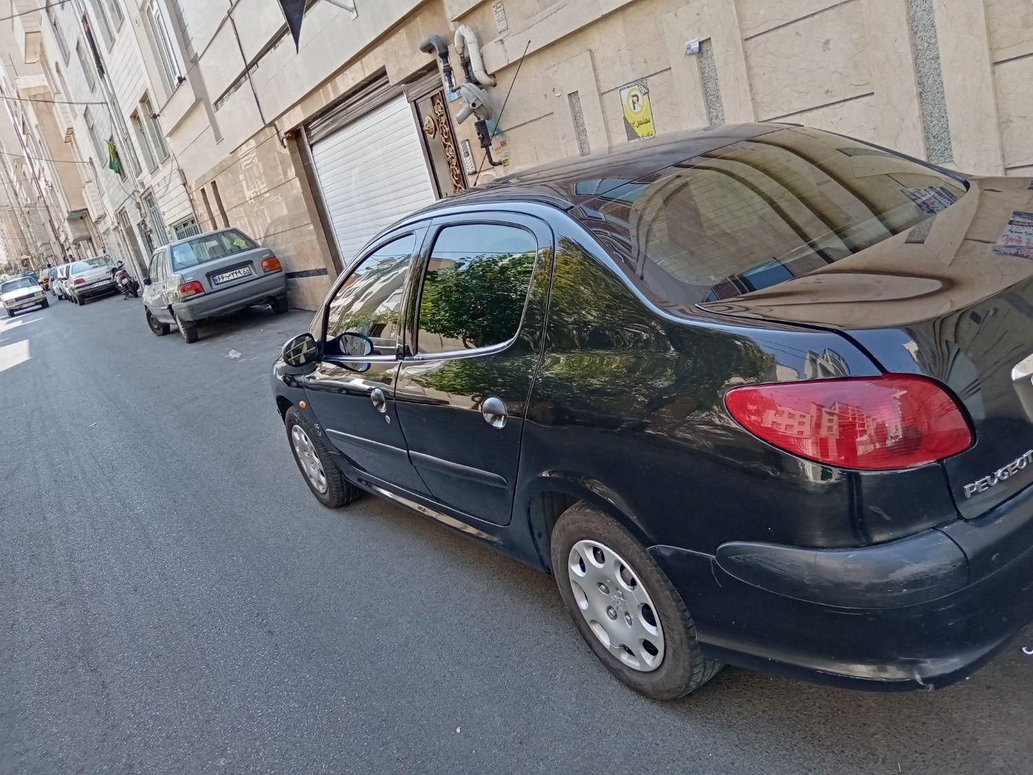 پژو ۲۰۶ صندوق دار v8 - 1391