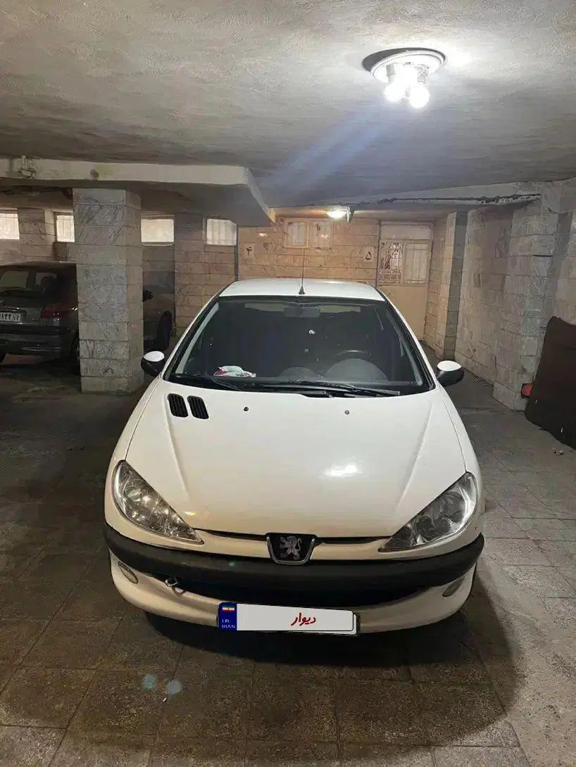 پژو ۲۰۶ صندوق دار v8 - 1395