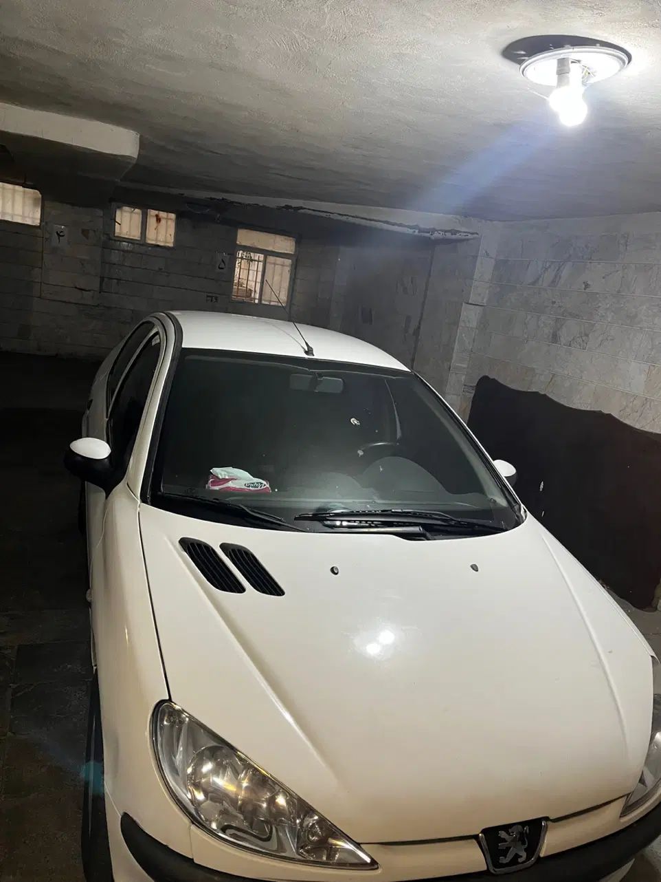 پژو ۲۰۶ صندوق دار v8 - 1395