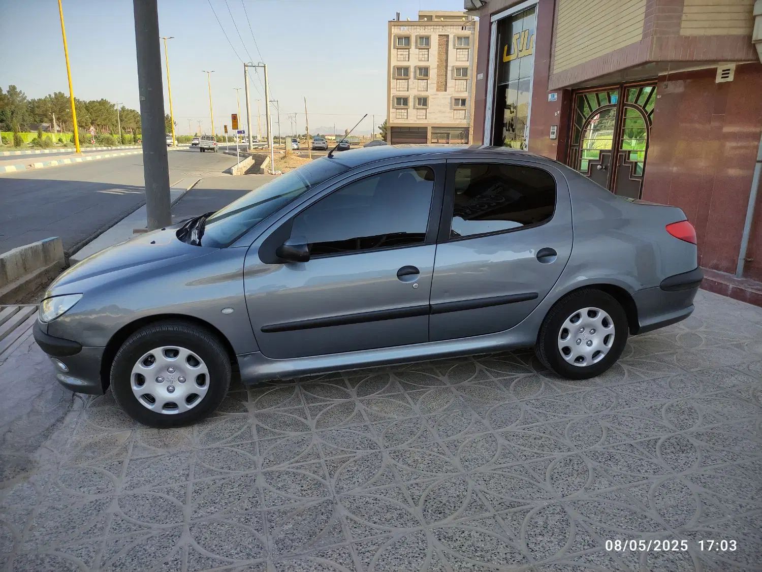 پژو ۲۰۶ صندوق دار v8 - 1387