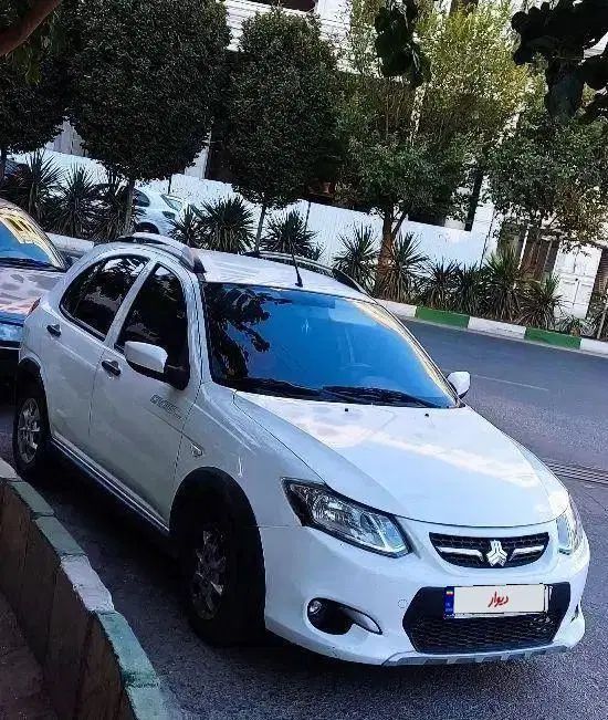 خودرو کوییک، معمولی آگهی ann_19867638