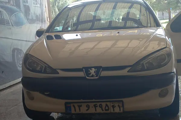 پژو ۲۰۶ صندوق دار v8 - 1394