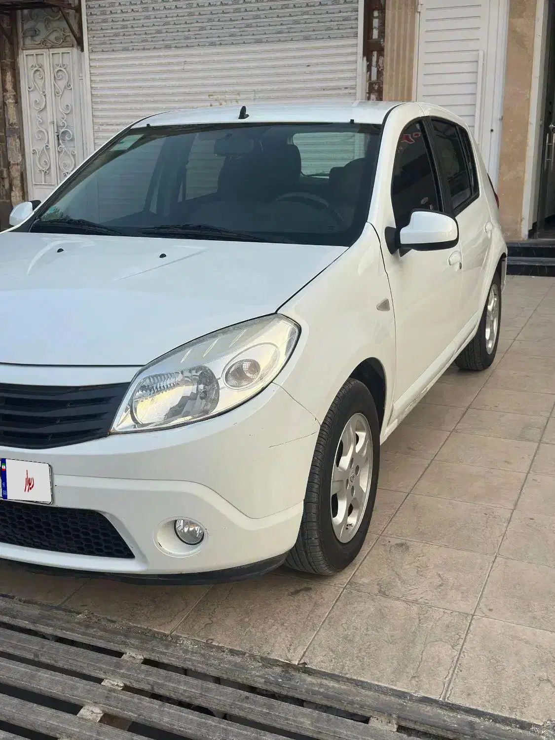خودرو رنو، ساندرو آگهی ann_19868063