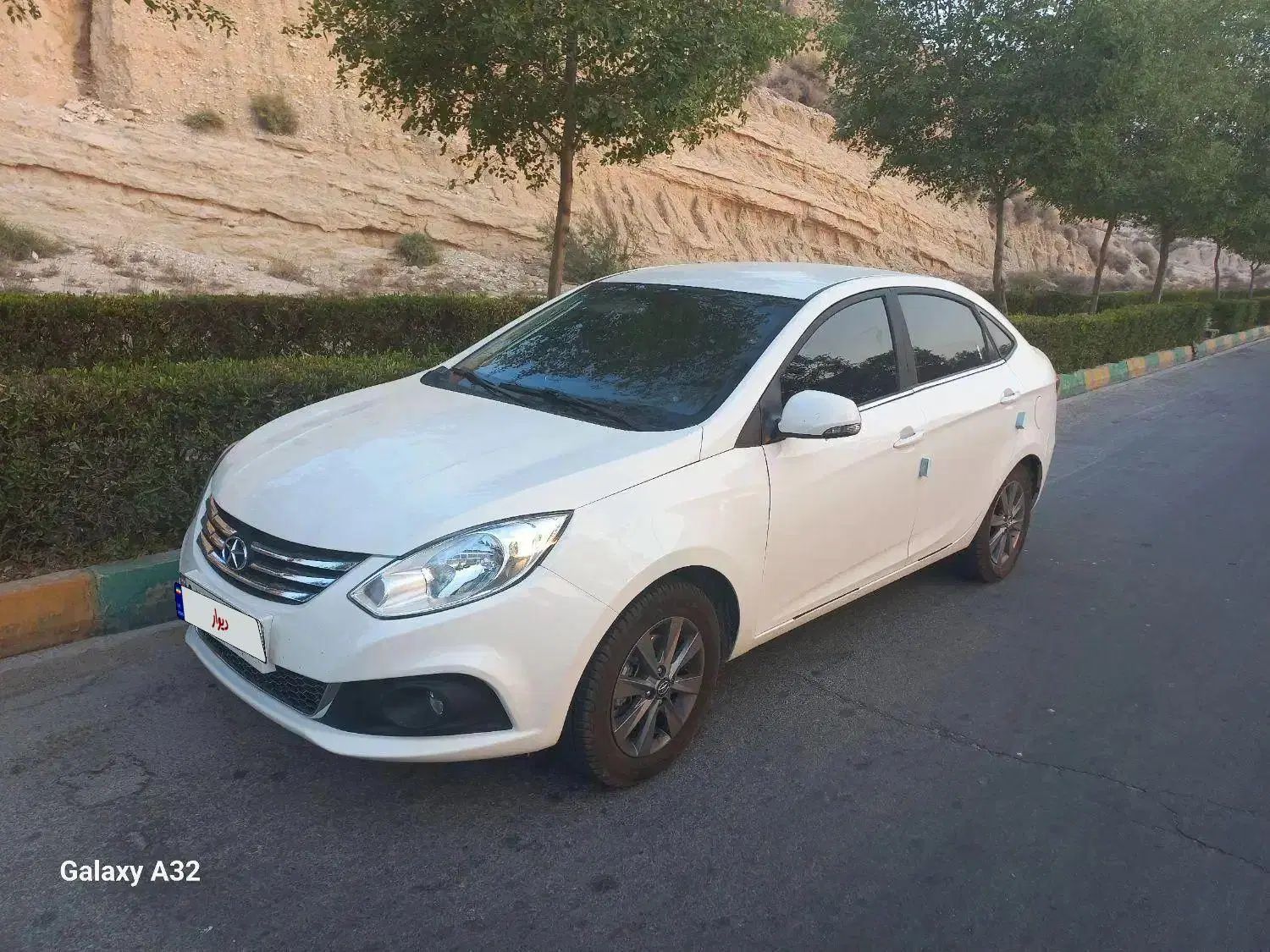 جک J4 اتوماتیک ساده - 1404