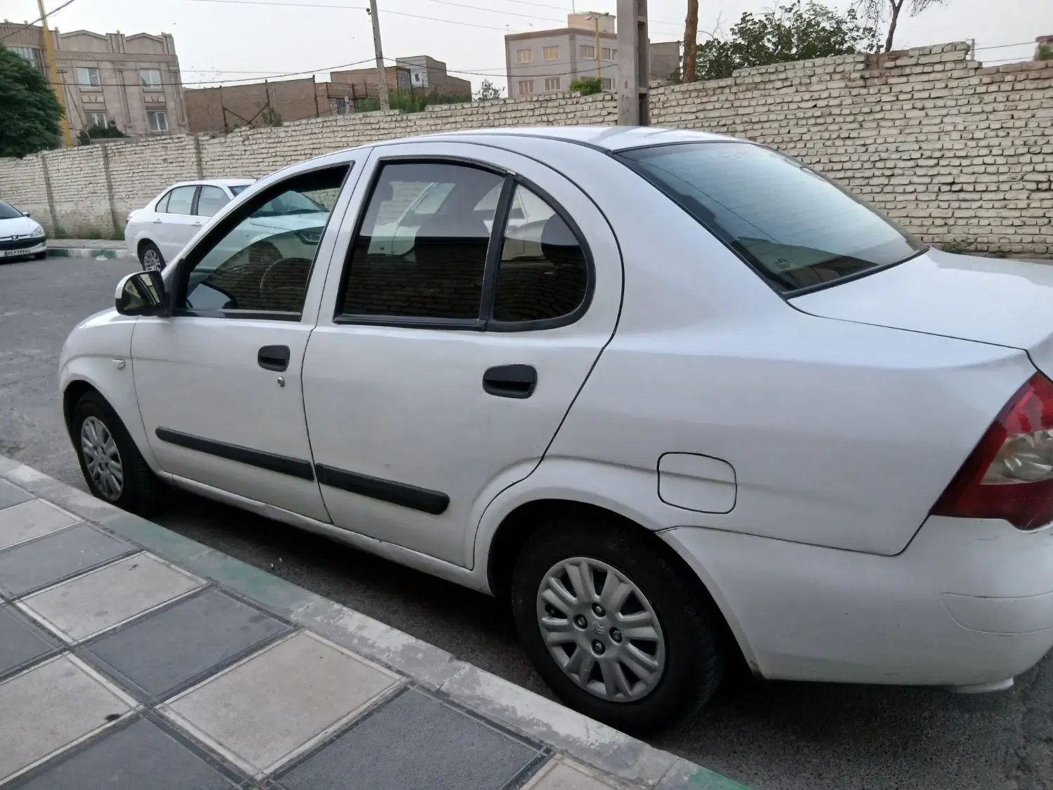 تیبا صندوق دار SX - 1391