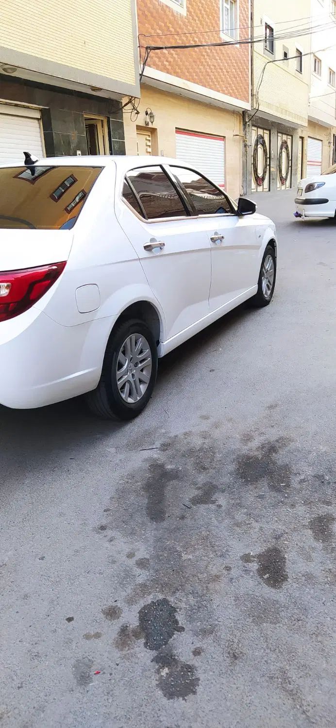 دنا پلاس تیپ ۲ سانروف ۴ ایربگ - 1399