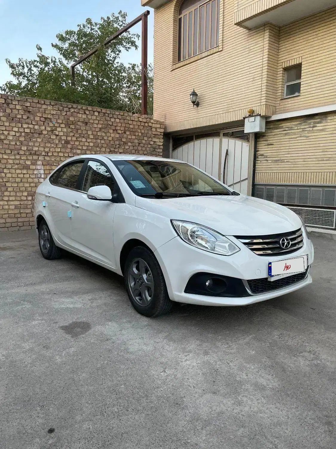 جک J4 اتوماتیک ساده - 1401